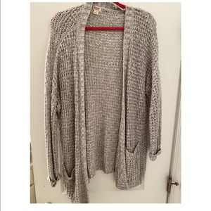 Grey cardigan (oversized)